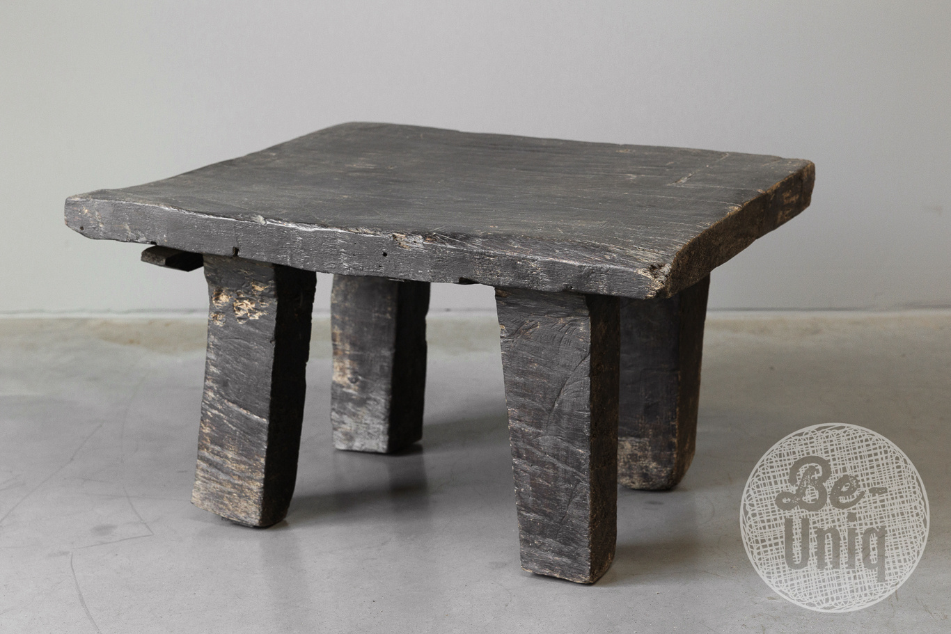 Be-Uniq Oude Naga bijzettafel | H34xB61xD47 cm