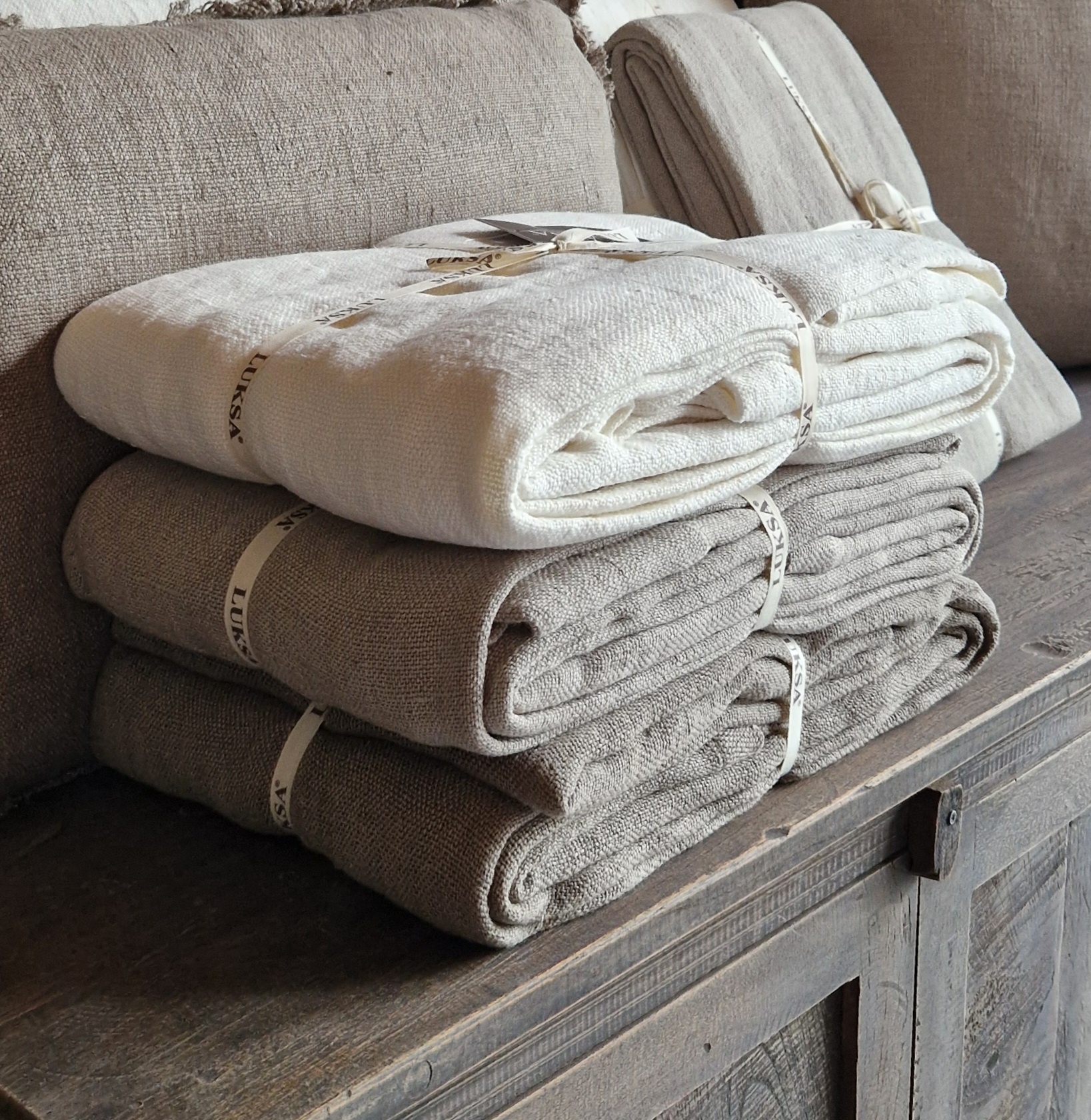 Luksa Home Collection Plaid/Tafelkleed Azra | Taupe | 2 Maten