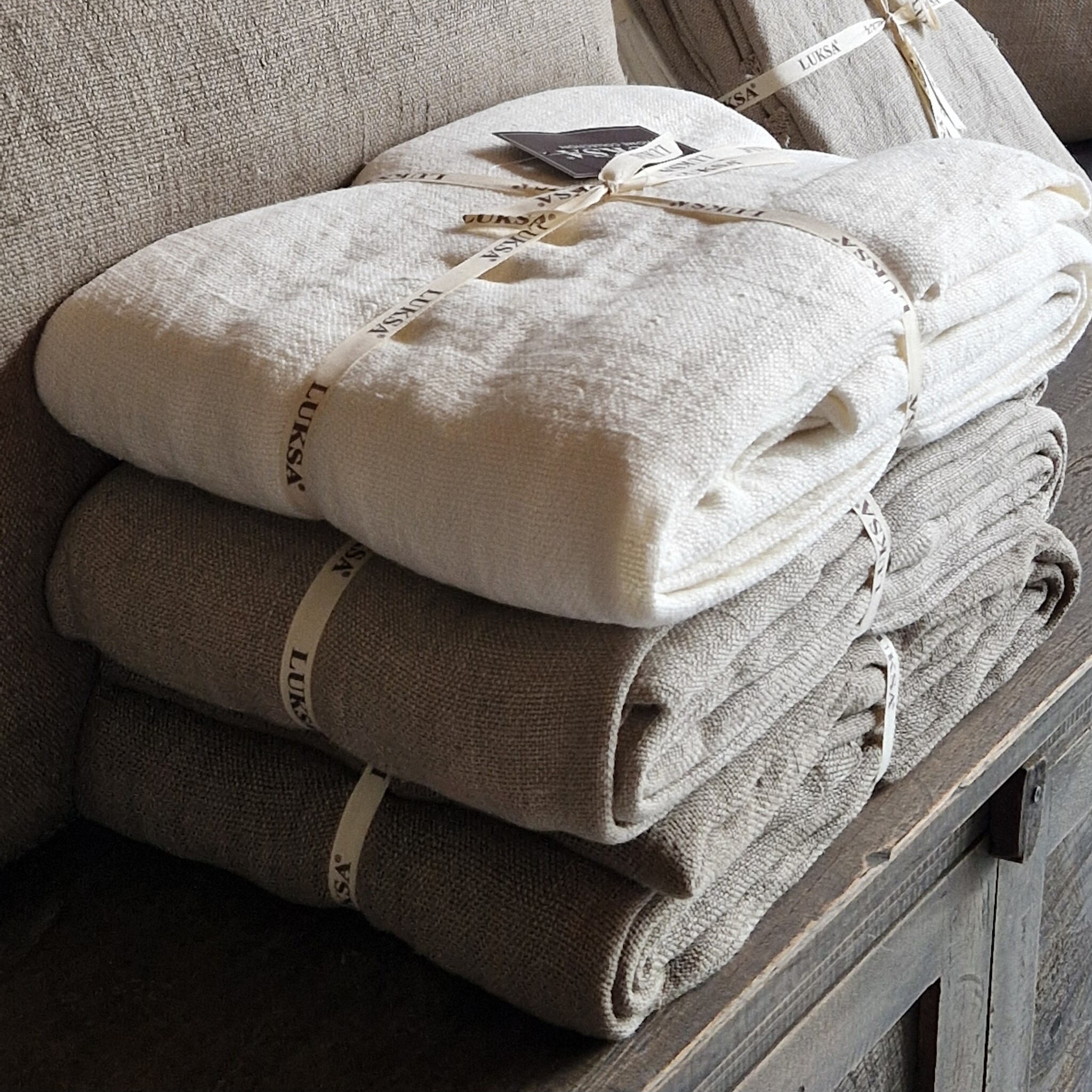 Luksa Home Collection Plaid/Tafelkleed Azra | Off-White | 2 Maten