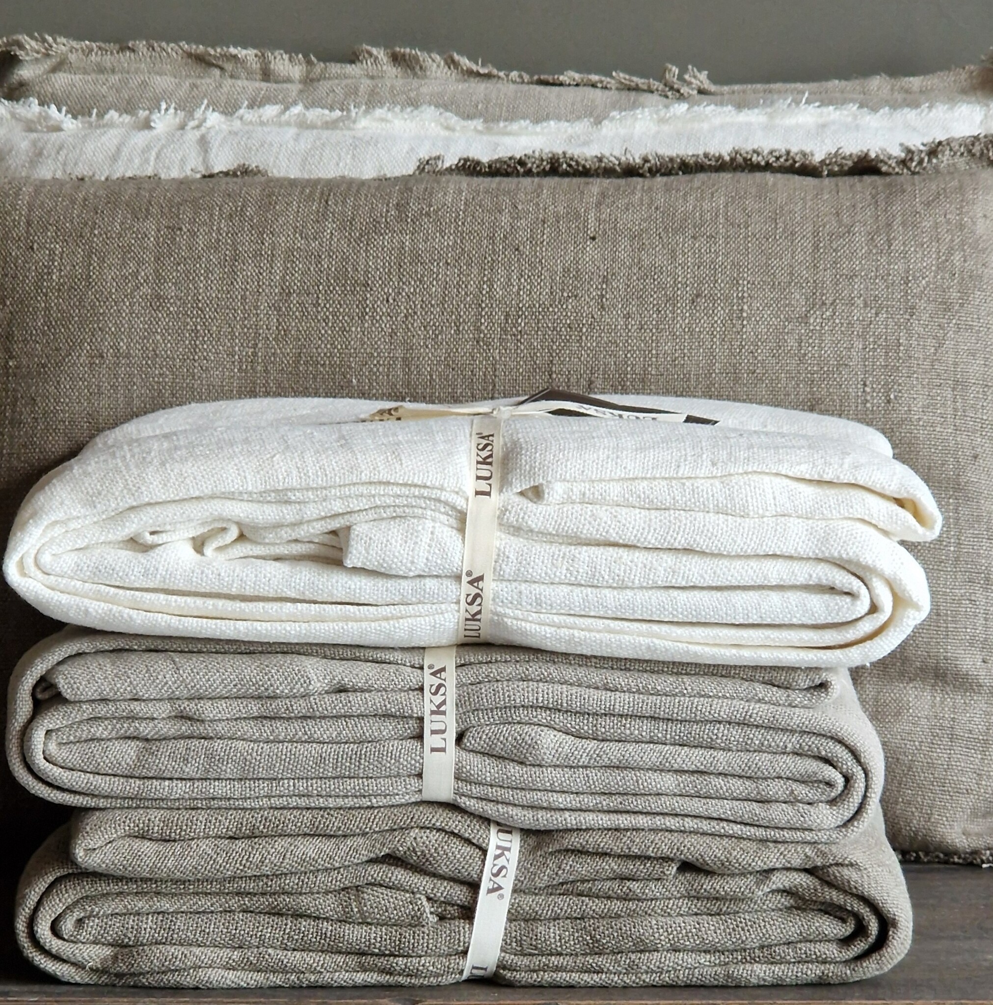 Luksa Home Collection Plaid/Tafelkleed Azra | Off-White | 2 Maten