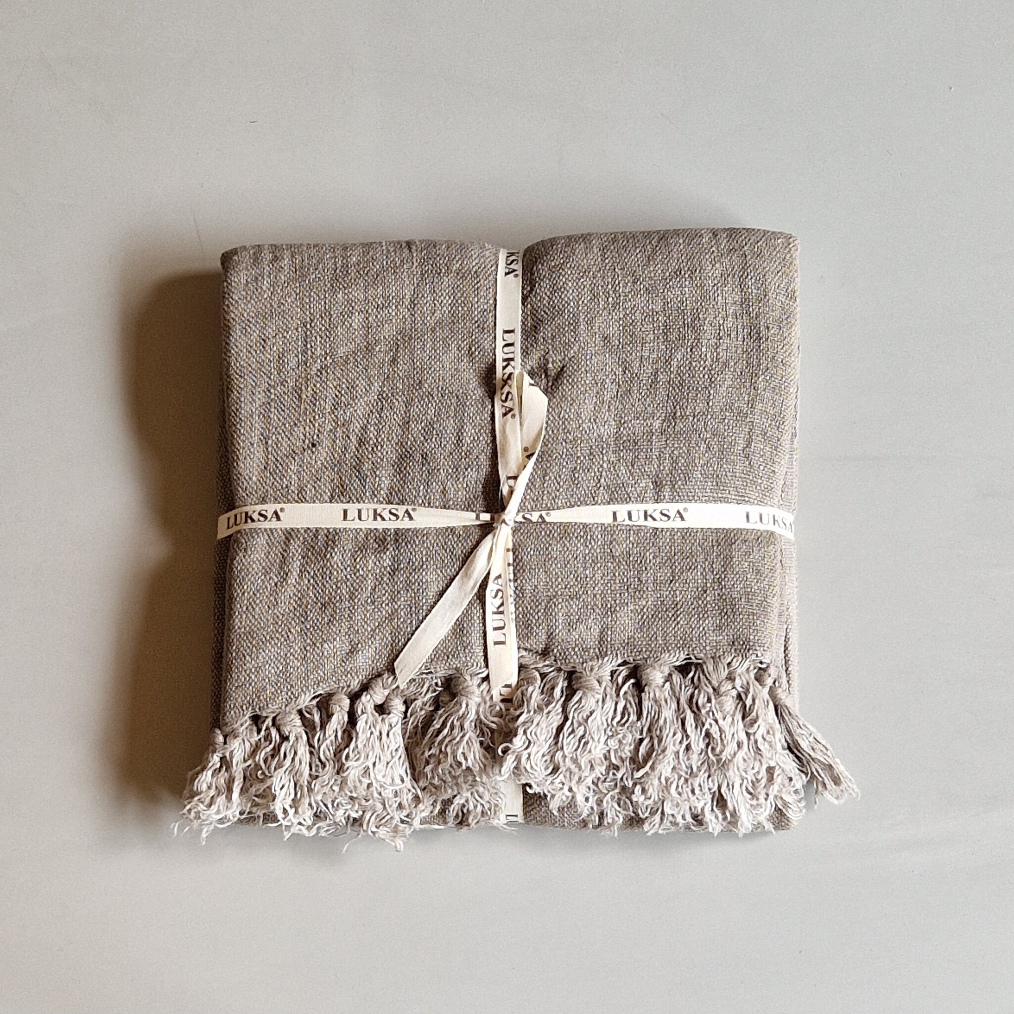 Luksa Home Collection Linnen Plaid Sana | Taupe | 130 x 170 cm