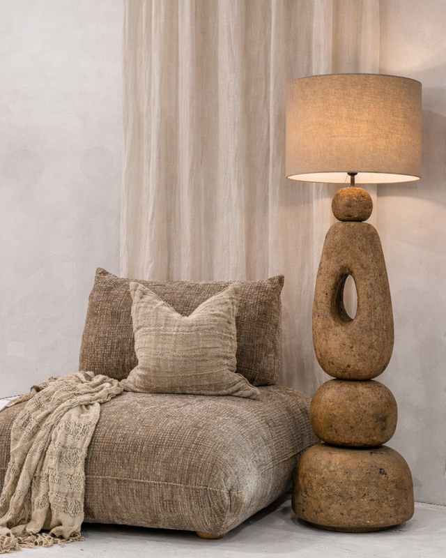 Bazar Bizar Antwerp De Lampatha Christie vloerlamp - modderkleur - XL