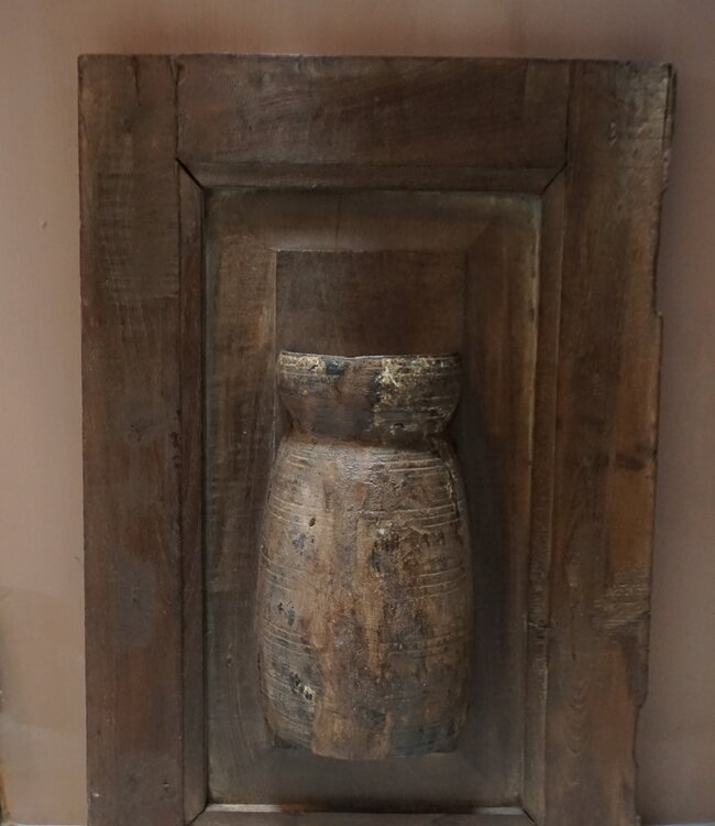 Rene Houtman Wandpaneel Met Vaas/Kruik | Houten Lijst  | H50xB33 cm