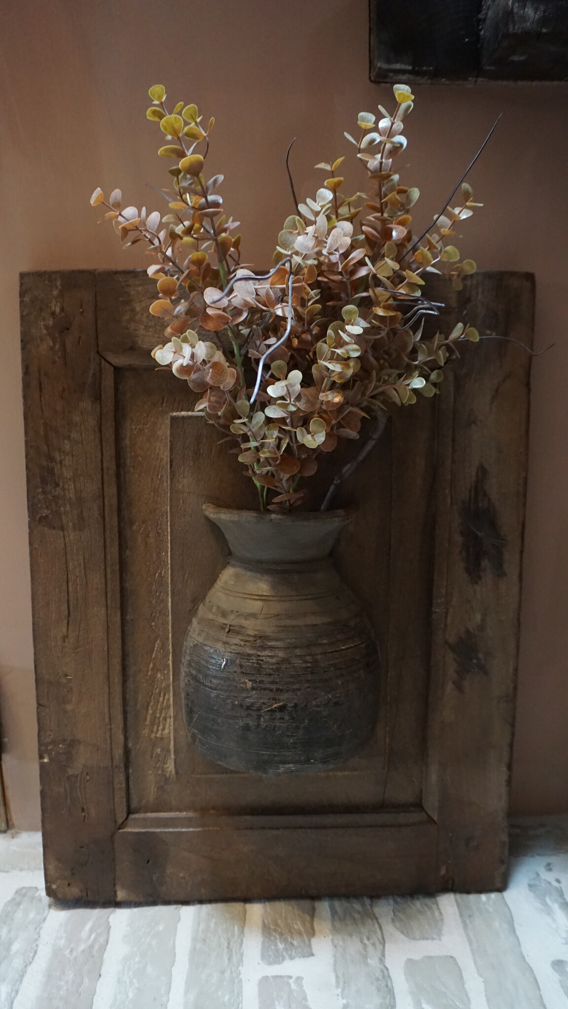 Rene Houtman Wandpaneel Met Vaas/Kruik | Houten Lijst | H52xB40 cm