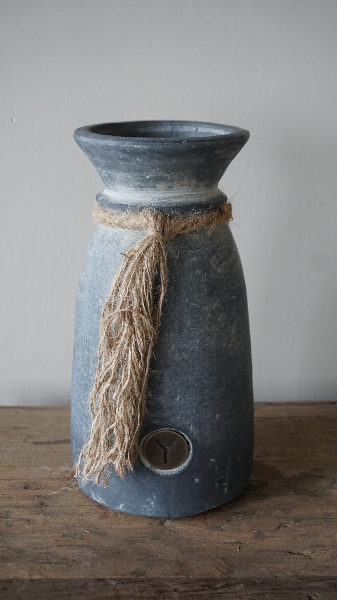 Brynxz Pot Vaas Met Touw | S | Ancient Clay | H25xD13 cm