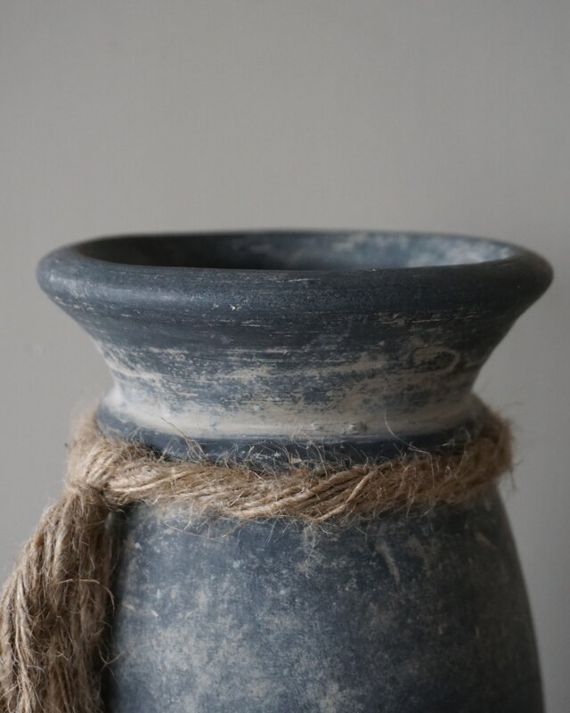 Brynxz Pot Vaas Met Touw | M | Ancient Clay | H30xD15 cm