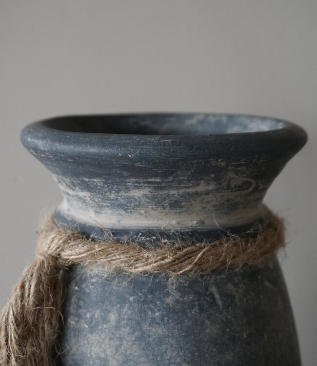 Brynxz Pot Vaas Met Touw | M | Ancient Clay | H30xD15 cm