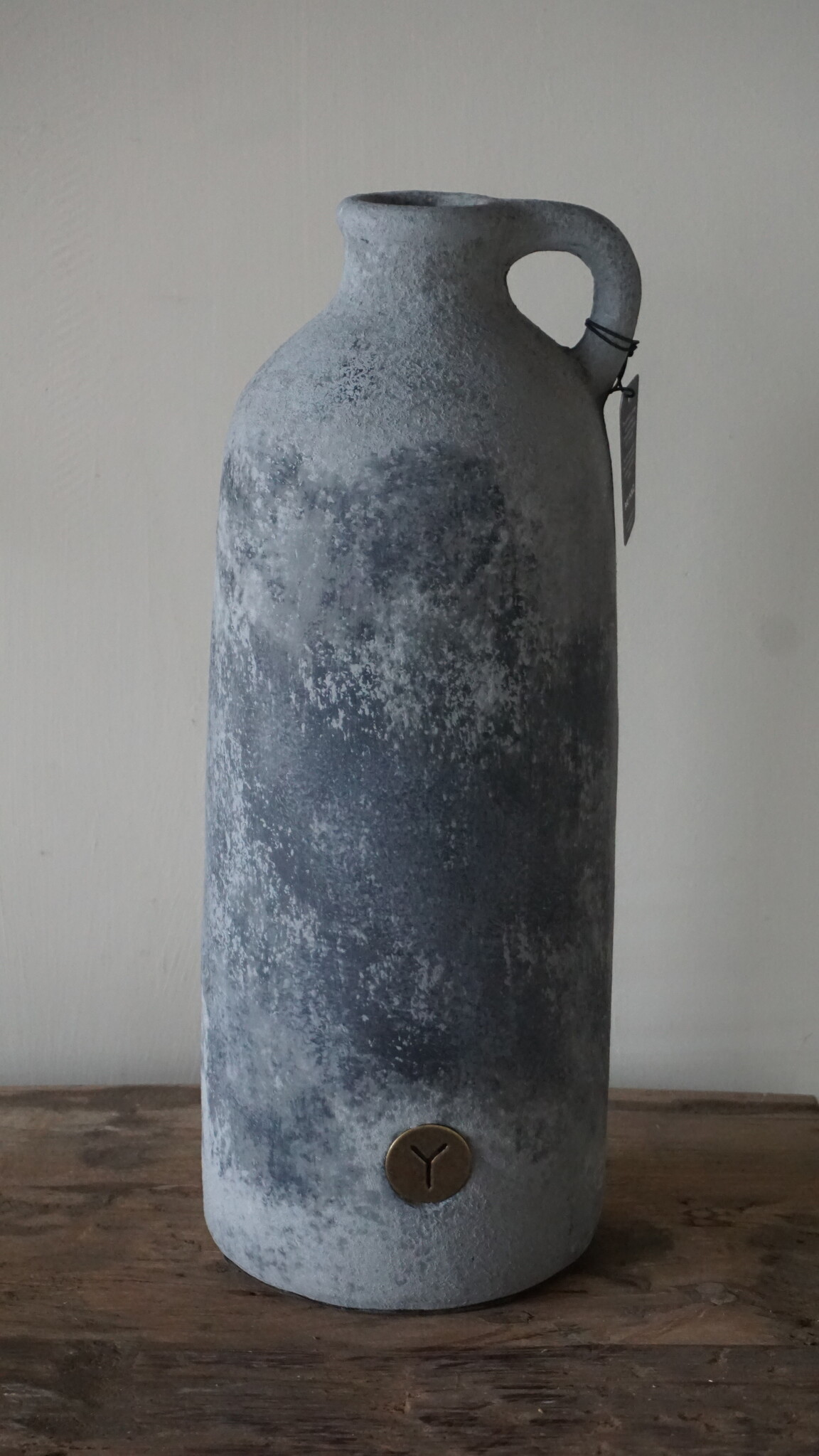 Brynxz Vaas Fles Met Oor | M | Stone Black | H38xD15 cm
