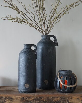 Brynxz Vaas Fles Met Oor | L | Basalt | H46 x D19 cm