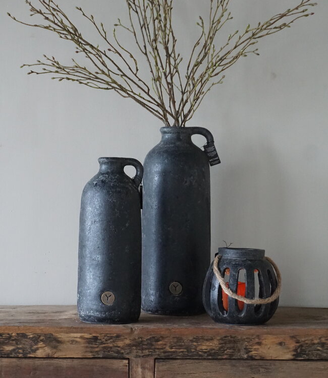 Brynxz Vaas Fles Met Oor | L | Basalt | H46 x D19 cm