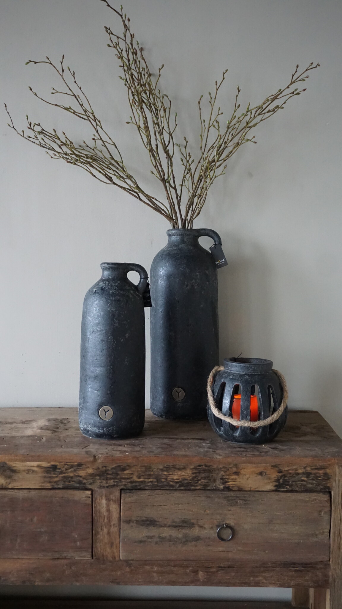 Brynxz Vaas Fles Met Oor | M | Basalt | H38 x D15 cm