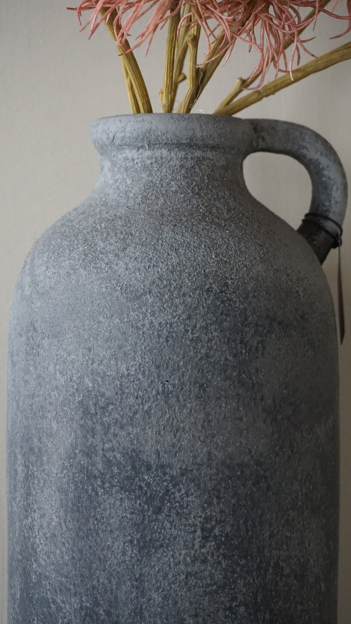Brynxz Vaas Fles Met Oor | L | Stone Black | H46xD19 cm
