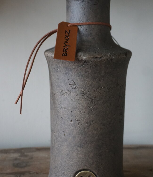 Brynxz Vaas Fles Met Hals | Majestic Brown | H31 x D13 cm