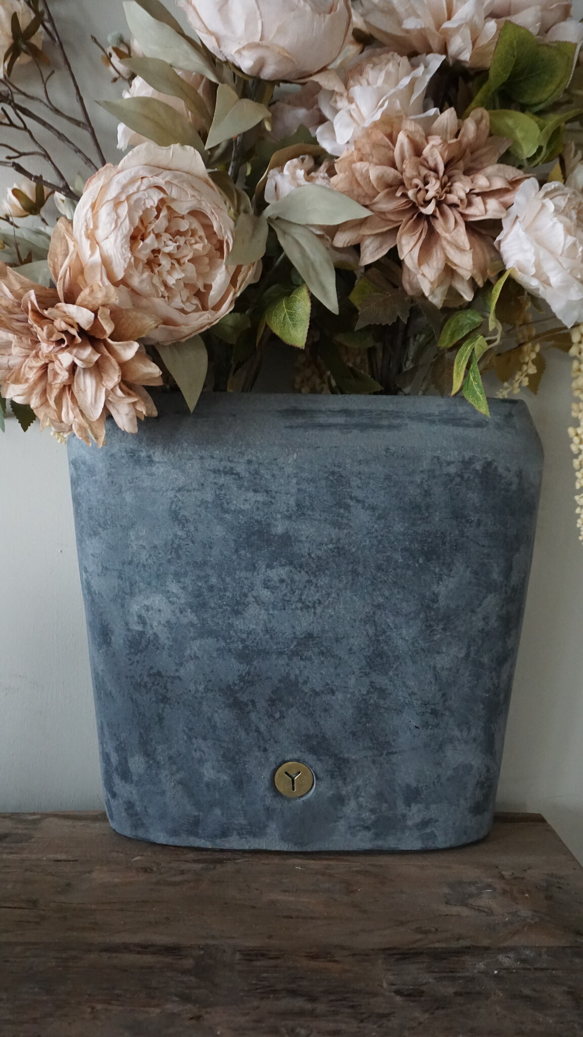 Brynxz Plantenbak Ovaal | Stone Black | H35xB34xD15 cm