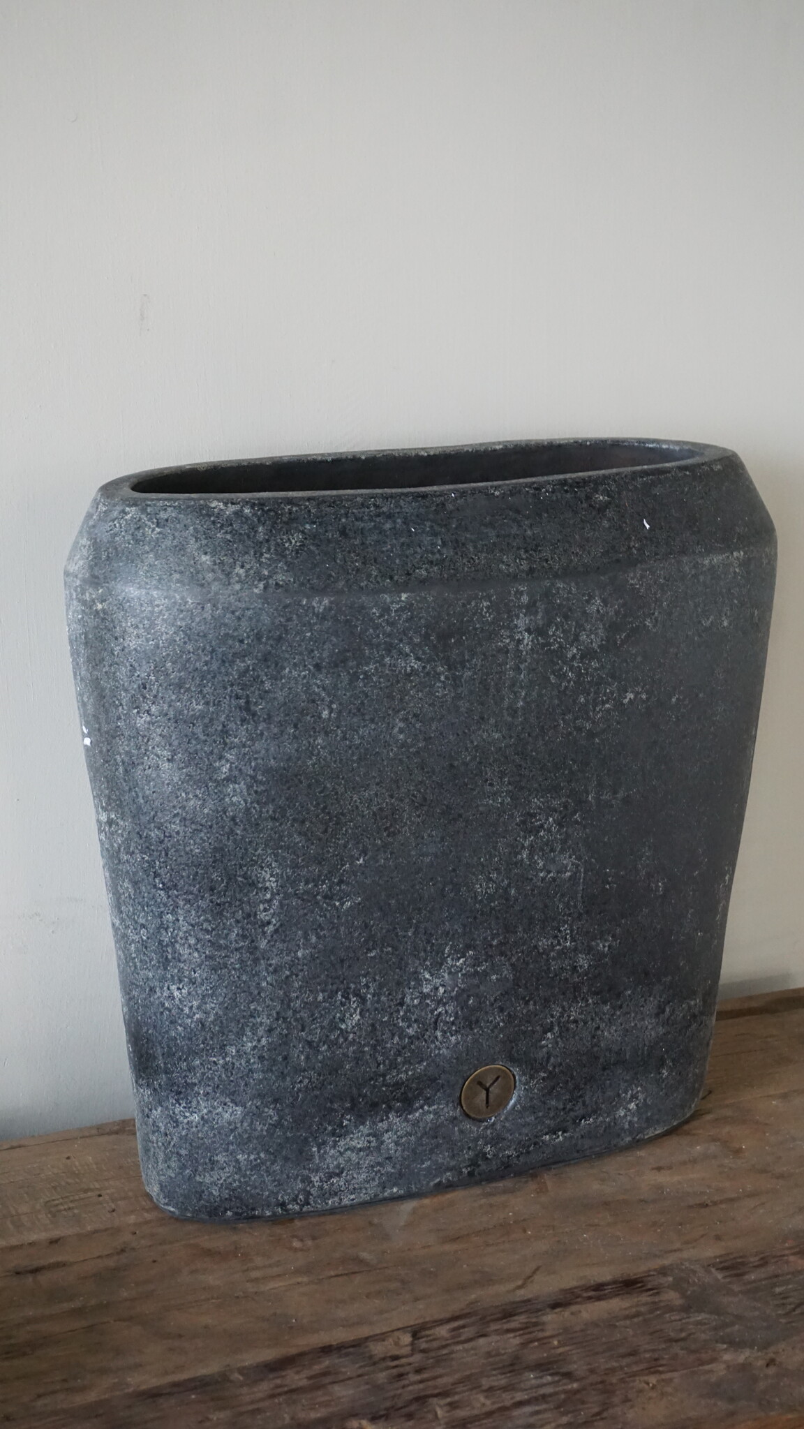 Brynxz Plantenbak Ovaal Deluxe | M | Basalt | H35xB34xD15 cm