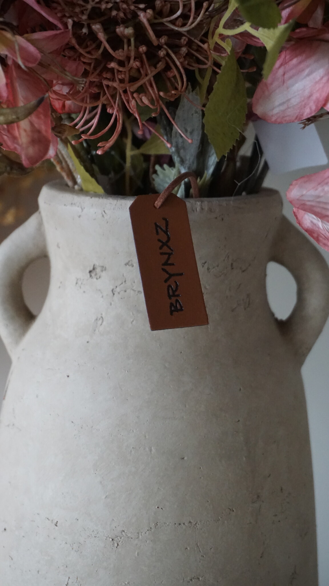 Brynxz Vaas Met 2 Oren | Majestic Taupe | H40 x D19 cm