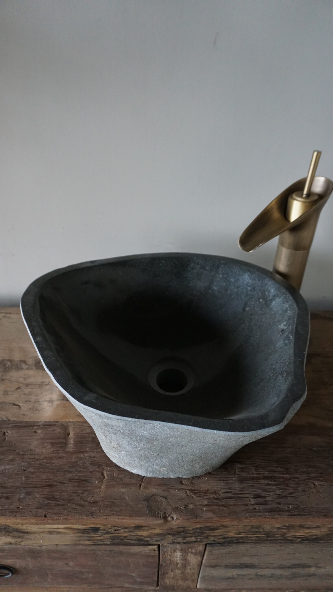 Rene Houtman Medium Stenen Waskom + Spoelgat | H15xB37xD35 cm