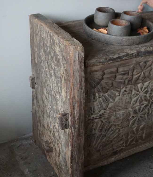 Rene Houtman Himalaya Oud Houten Kist | India | H66 x B111 x D46 cm