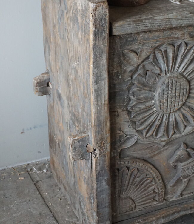 Rene Houtman Himalaya Oud Houten Kist | India | H58,5 x B85 x D40 cm