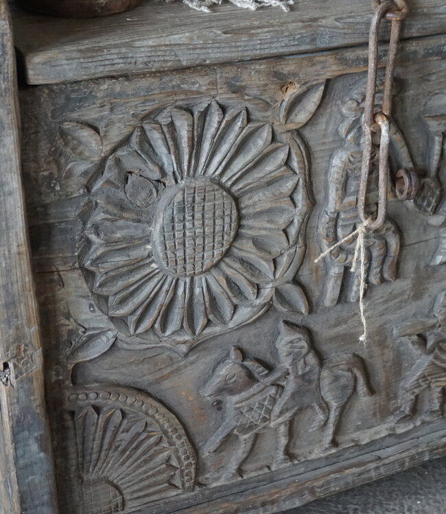 Rene Houtman Himalaya Oud Houten Kist | India | H58,5 x B85 x D40 cm