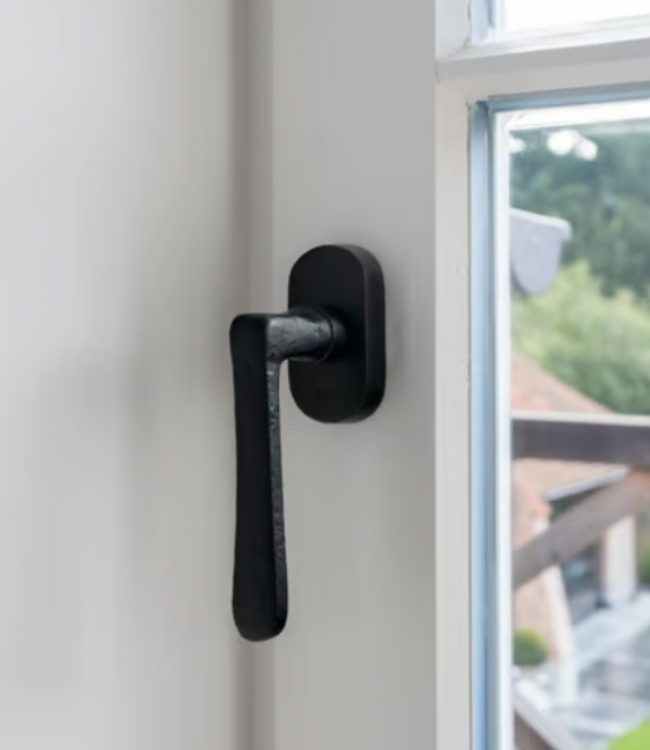 Dauby STUK RAAMKLINK PHL"L" /32 VEROUDERD IJZER - ZWART (VO)