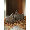 Kip Met Strepen L | Steen | Majestic Brown