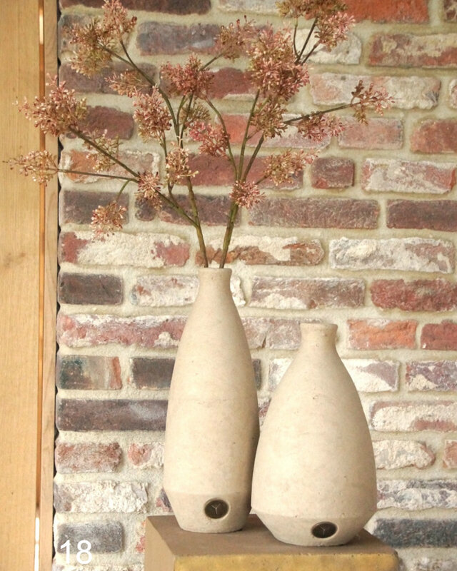 Brynxz Vaas Fles Basic | Majestic Taupe | H35 x D13 cm