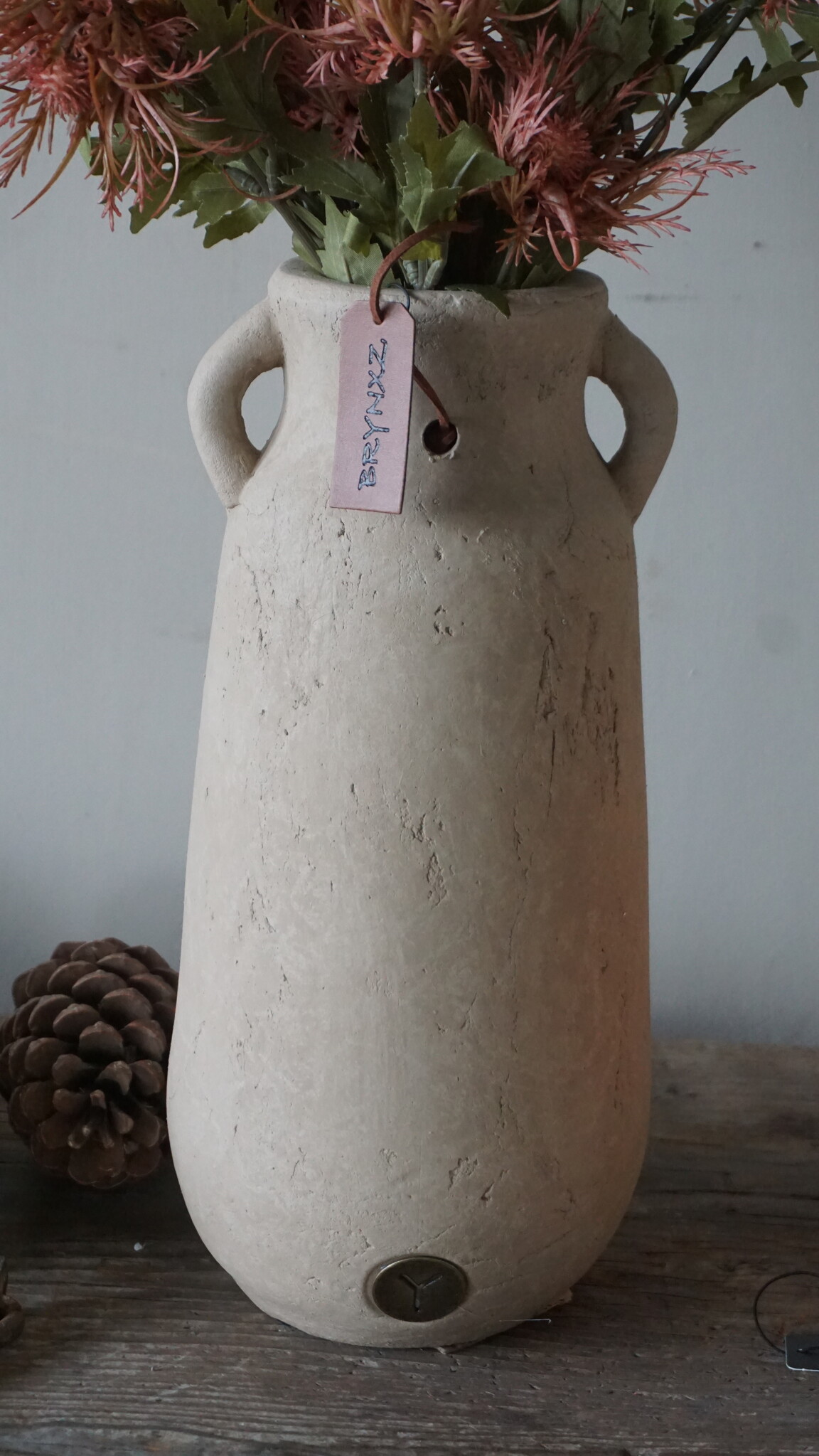 Brynxz Vaas Met 2 Oren | Majestic Taupe | H34 x D16 cm