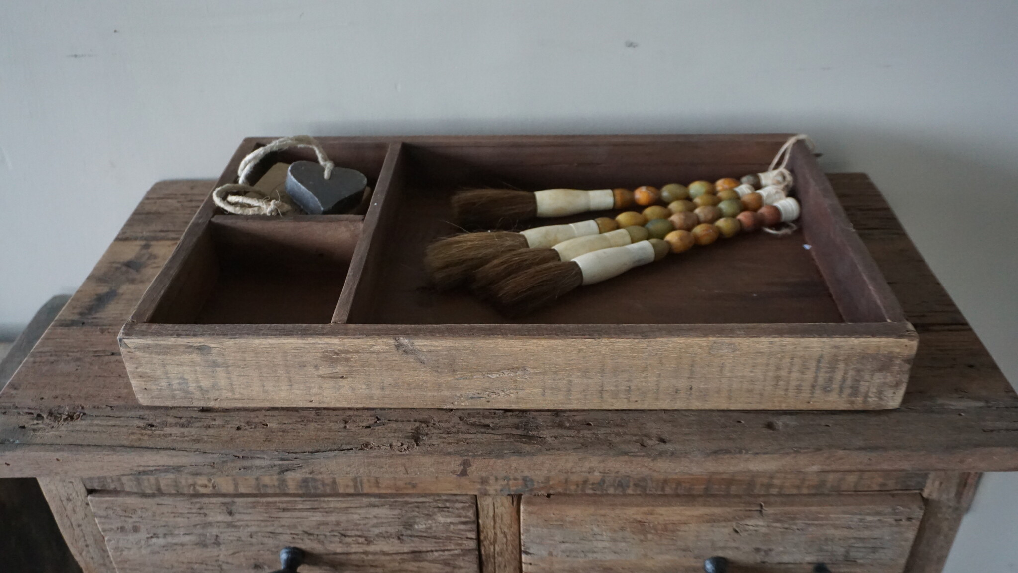 Be-Uniq Dienblad | Tray | Oud Hout | H6,5xB50xD30 cm