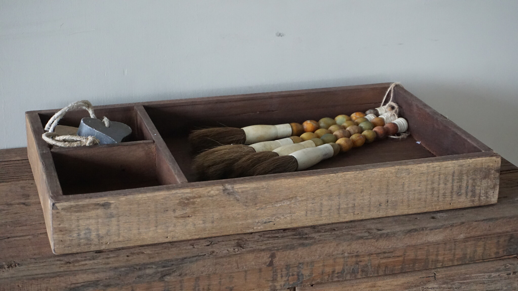 Be-Uniq Dienblad | Tray | Oud Hout | H6,5xB50xD30 cm