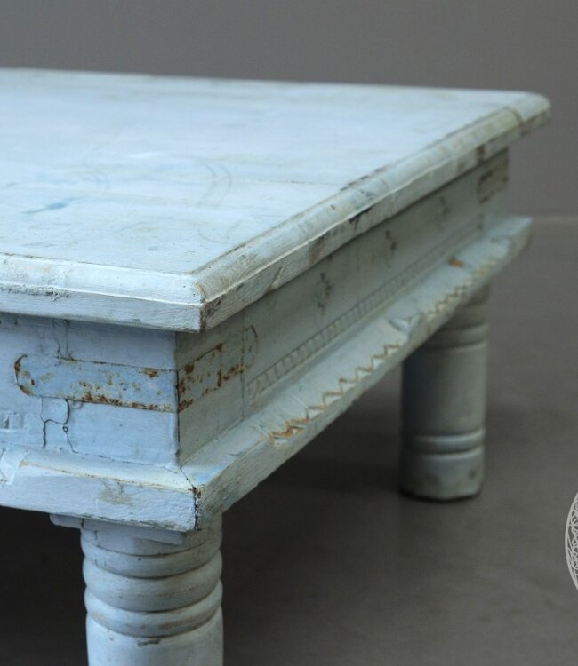 Be-Uniq Oude salontafel India BabyBlauw H40 x B140 x D82 Cm