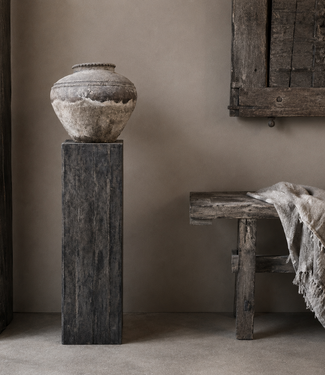 Luksa Home Collection Pilaar Finn | Antique Grey | H120 x B35 x D35 cm