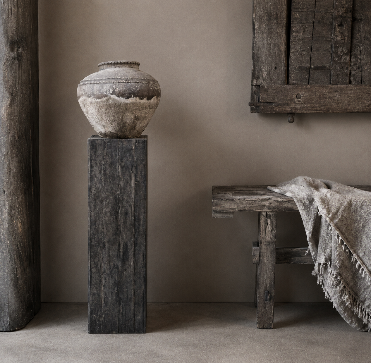 Luksa Home Collection Pilaar Finn | Antique Grey | H120 x B35 x D35 cm