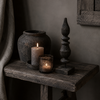 Houten Figuur Op Standaard | Antique Grey