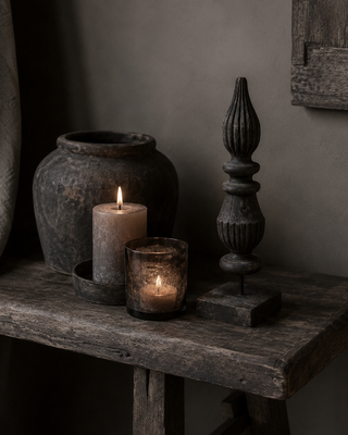 Luksa Home Collection Houten Figuur Op Standaard | Antique Grey