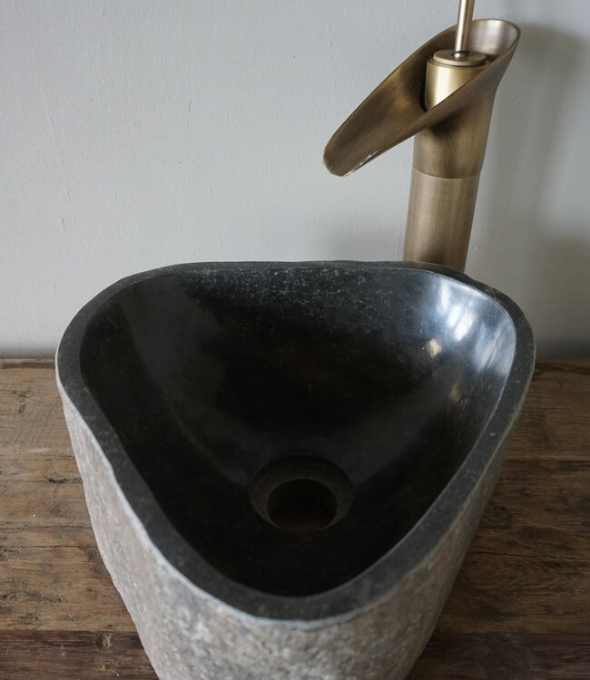 Rene Houtman Kleine Stenen Waskom + Spoelgat | H13,5 x B28 x D27 cm