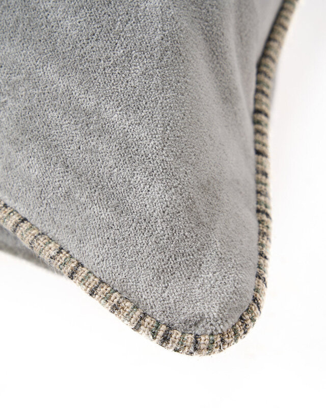 Bazar Bizar Antwerp De Velvet Crush kussenhoes - Grijs - 50x50