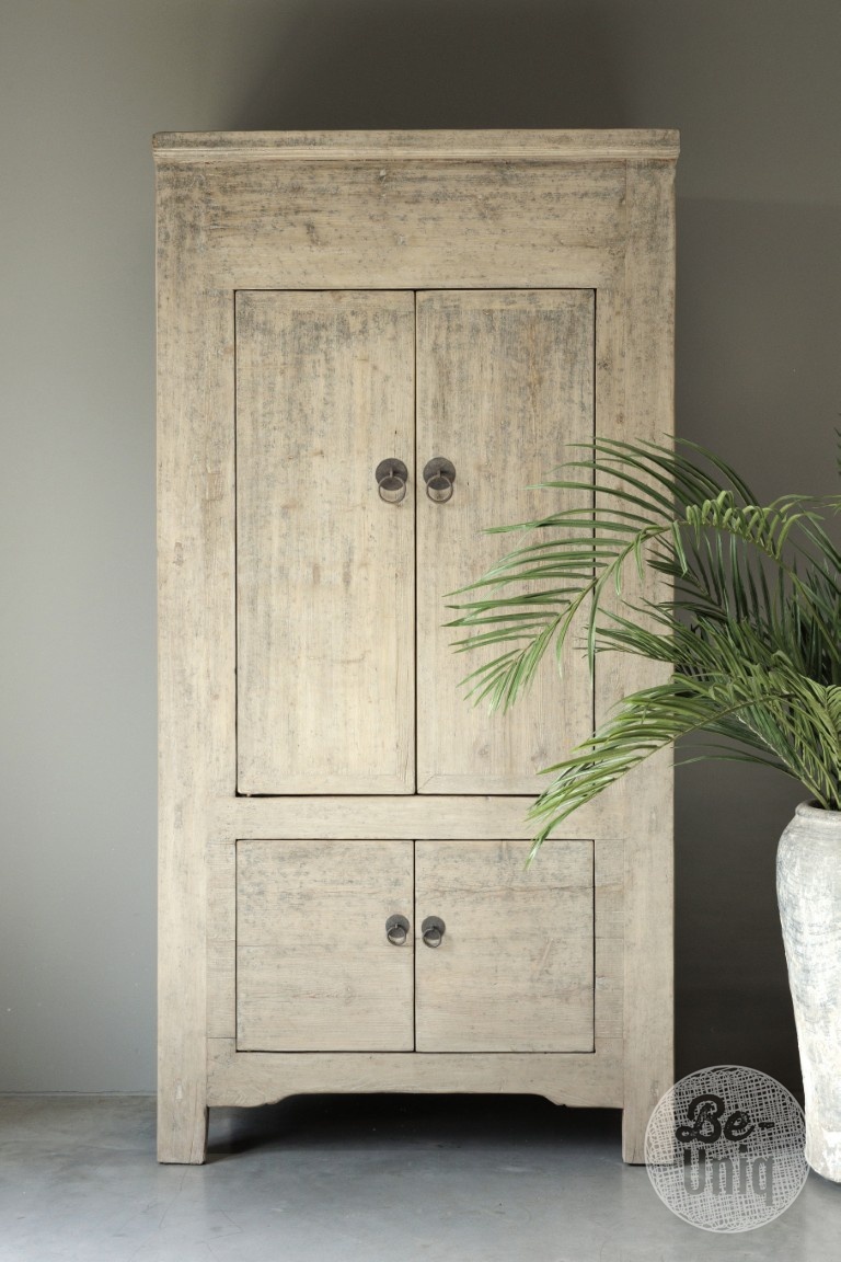 Be-Uniq Unieke Oude Kast | China | H225xB114xD58 cm