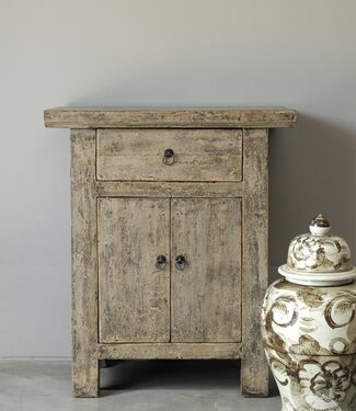 Be-Uniq Oud Kastje | China | H89 x B76 x D40 cm