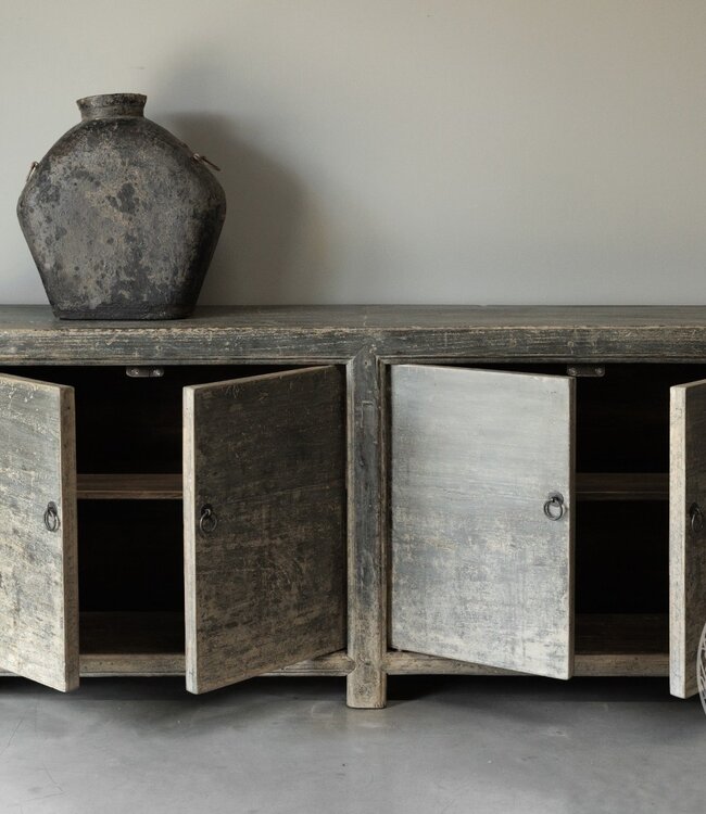 Be-Uniq Oud Dressoir | China | H82xB195xD45 cm