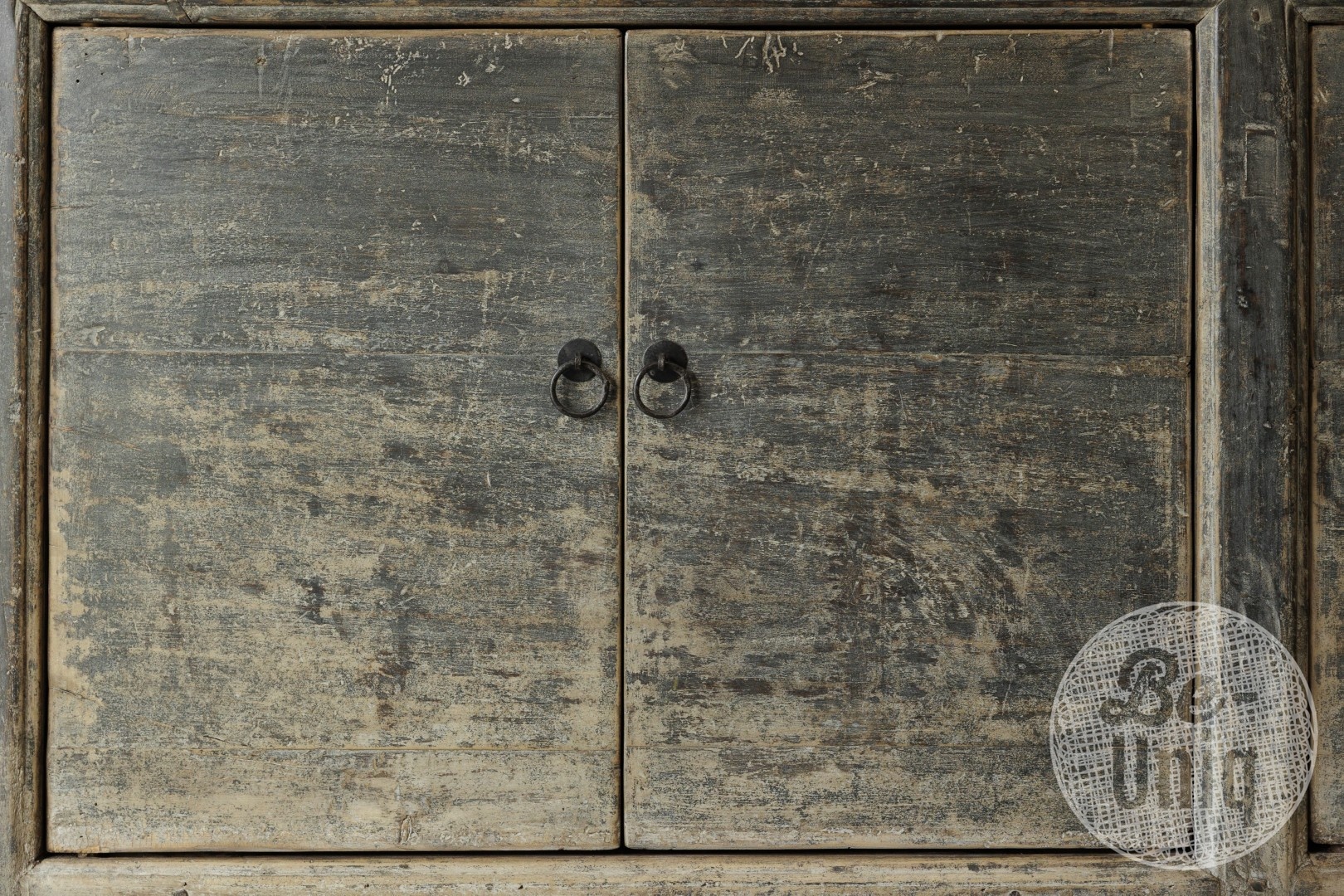 Be-Uniq Oud Dressoir | China | H82xB195xD45 cm