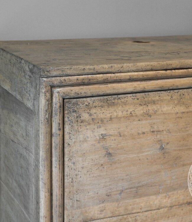 Be-Uniq Oud Dressoir Walnoot | China | H85xB197xD44 cm