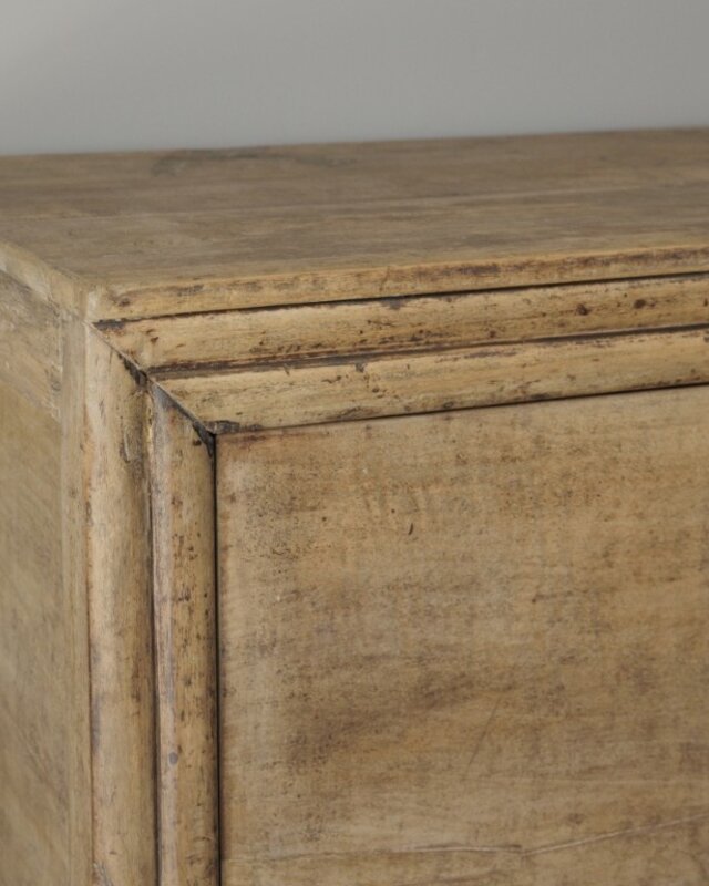 Be-Uniq Oud Dressoir Walnoot | China | H83xB160xD43 cm