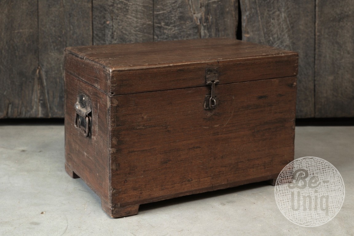 Be-Uniq Oud Kistje | India | H30xB44xD29 cm