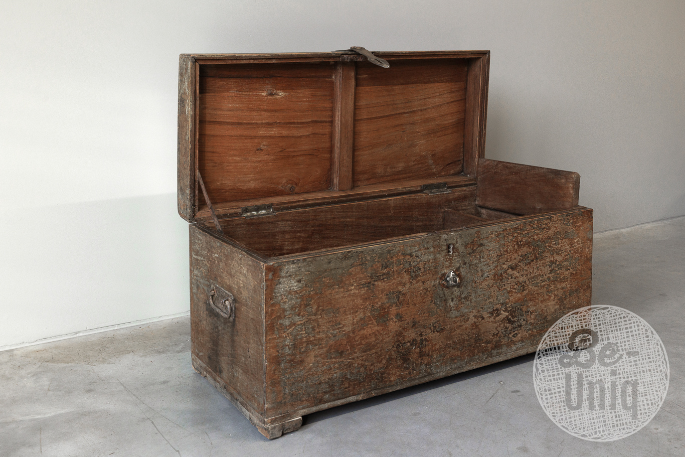 Be-Uniq Unieke Oude Kist | India | H43xB83xD38 cm