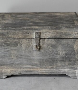 Be-Uniq Oude Verweerde Kist | India | H36xB60xD37 cm