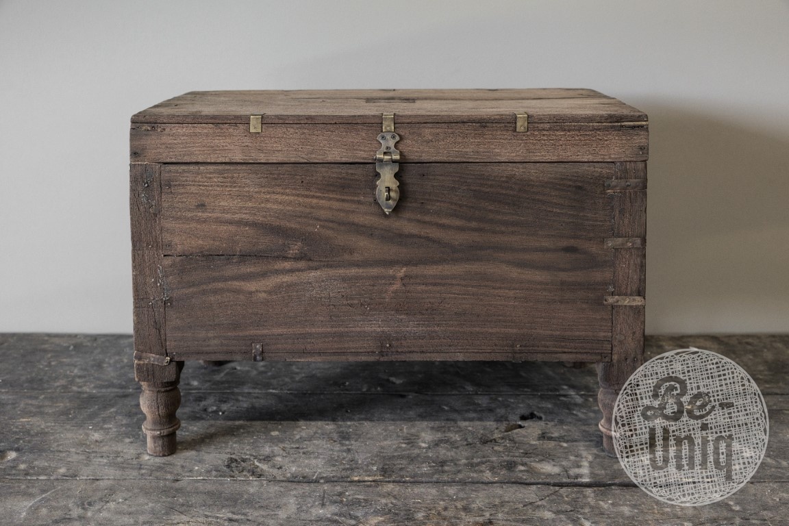 Be-Uniq Oude Kist | Rustiek Verweerd | H47xB62xD35 cm