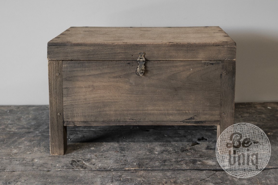 Be-Uniq Oude Kist | Rustiek Verweerd | H36xB54xD30 cm