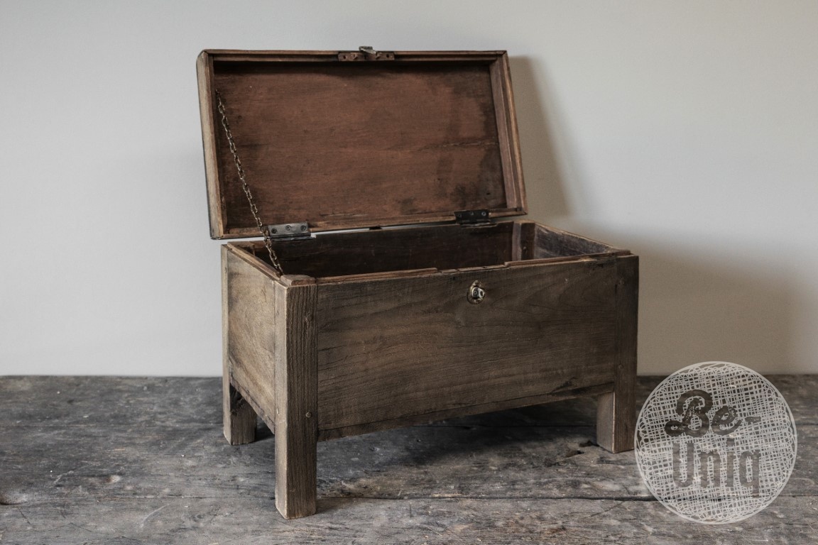 Be-Uniq Oude Kist | Rustiek Verweerd | H36xB54xD30 cm