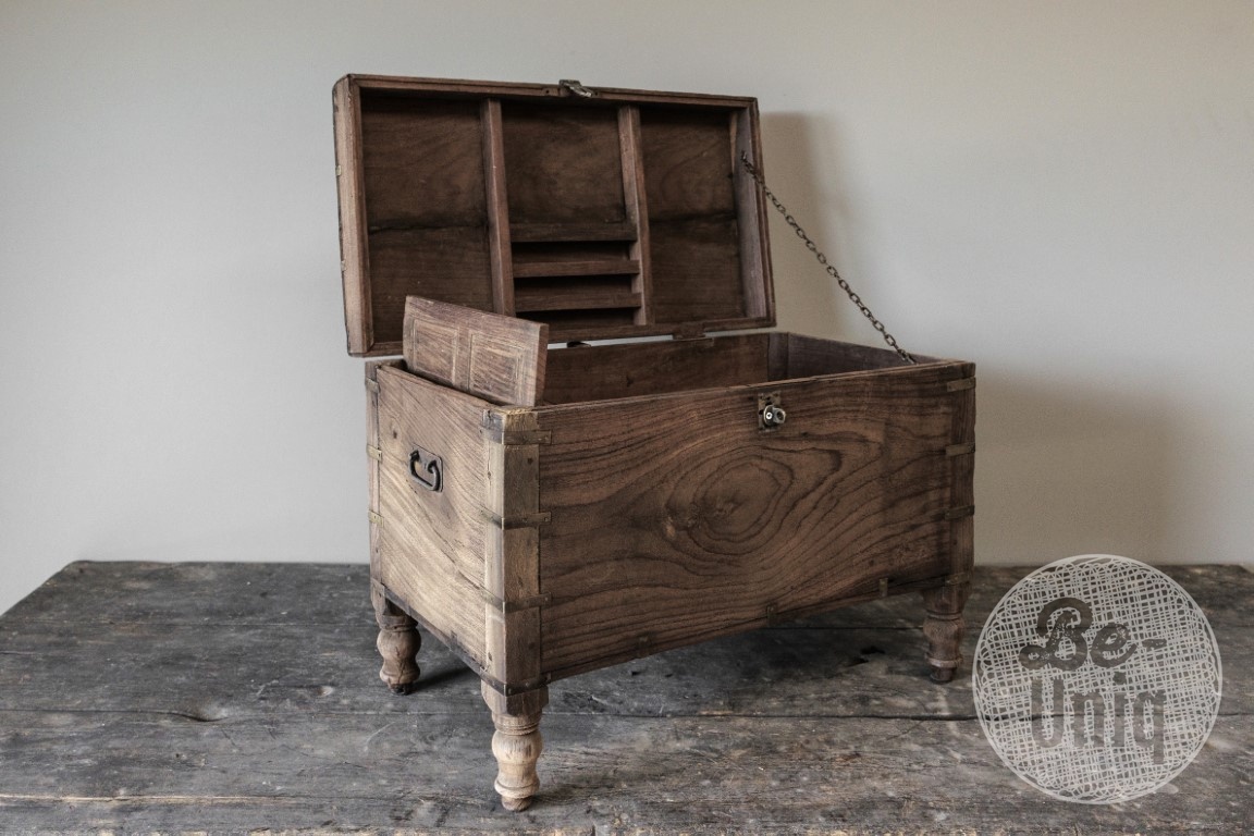 Be-Uniq Oude Kist | Rustiek Verweerd | H47xB61xD35 cm